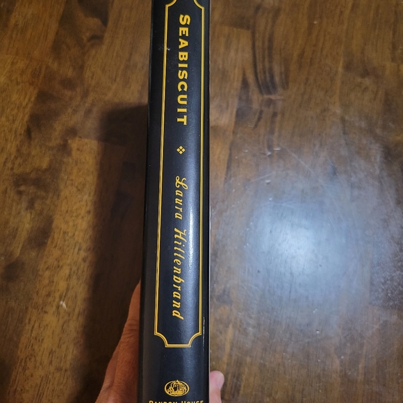 Seabiscuit An American Legend by Lauren Hillenbrand - Picture 2 of 5